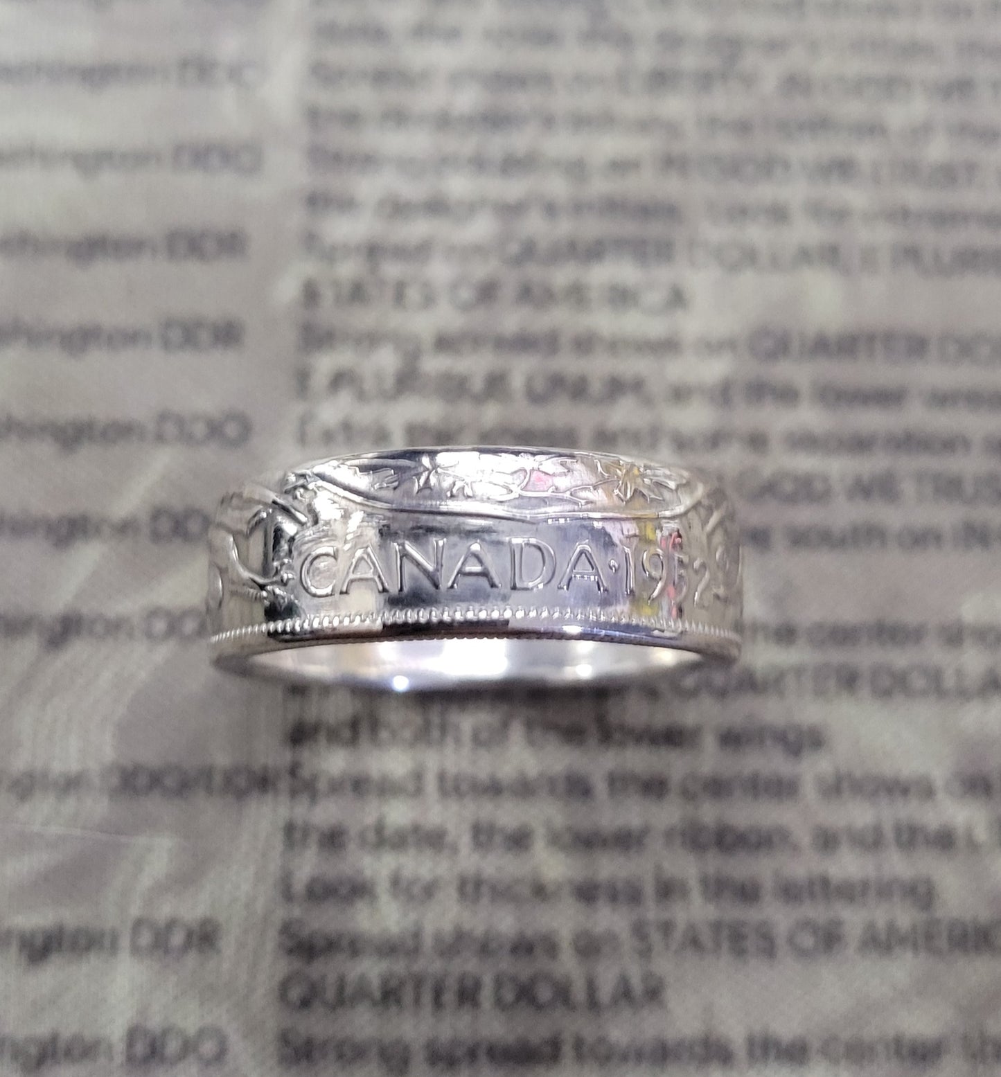 Canadian 50 cent reverse side out coin ring