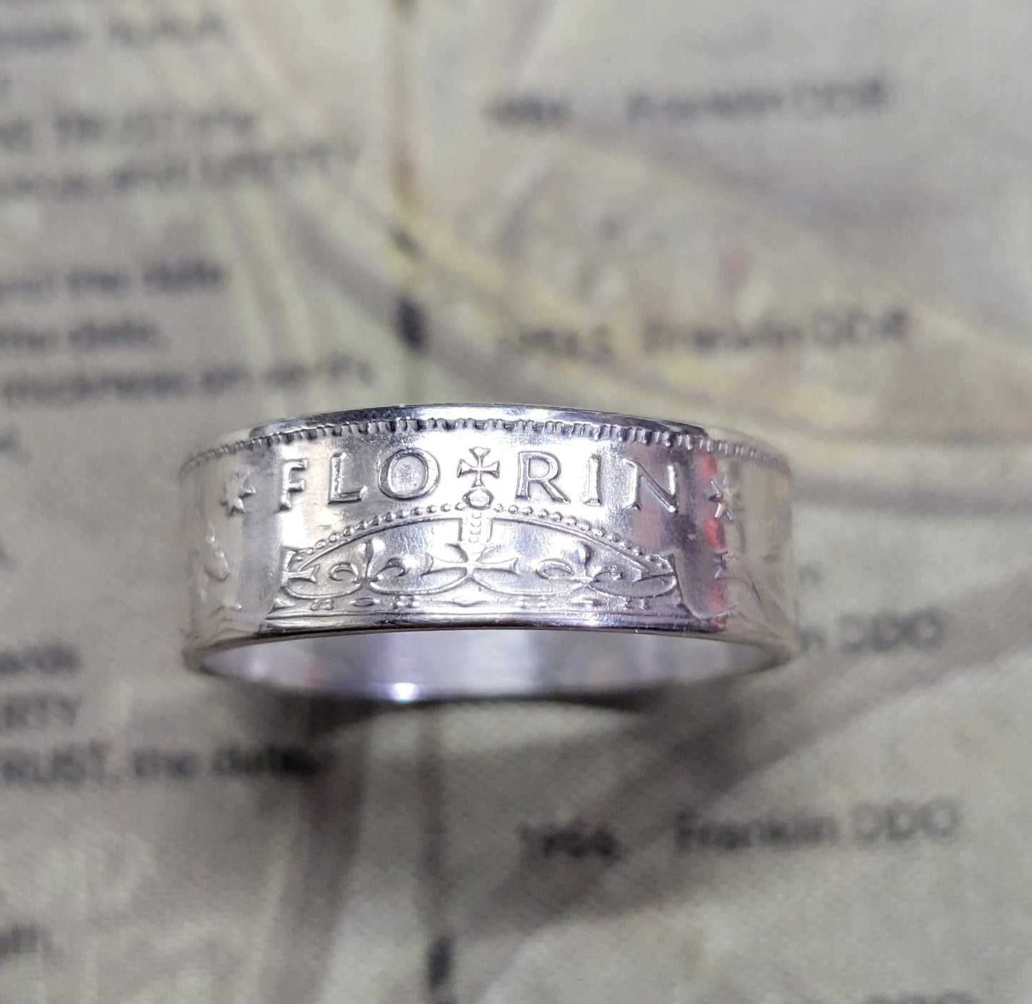 Australia Florin reverse side out coin ring